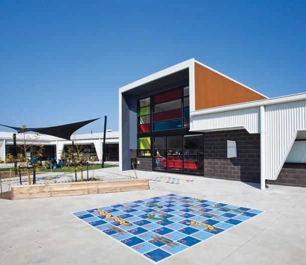 381186_208193649254095_864046345_n